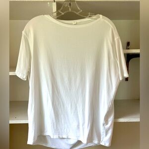 Lululemon Back in Action Short sleeved Shirt. Size 4. Worn twice